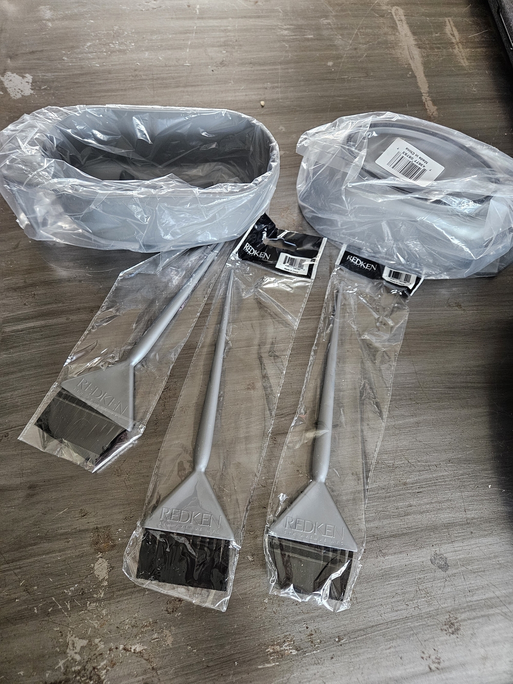 Redken Professional Hair Colour Tool Set – 5 Pieces